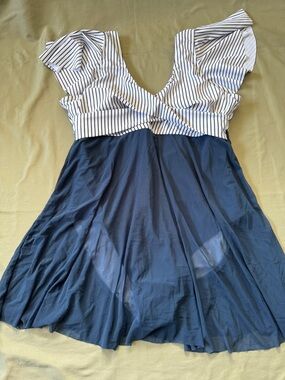 Blooming JellyStriped Flutter Sleeve Navy Swimdress size L